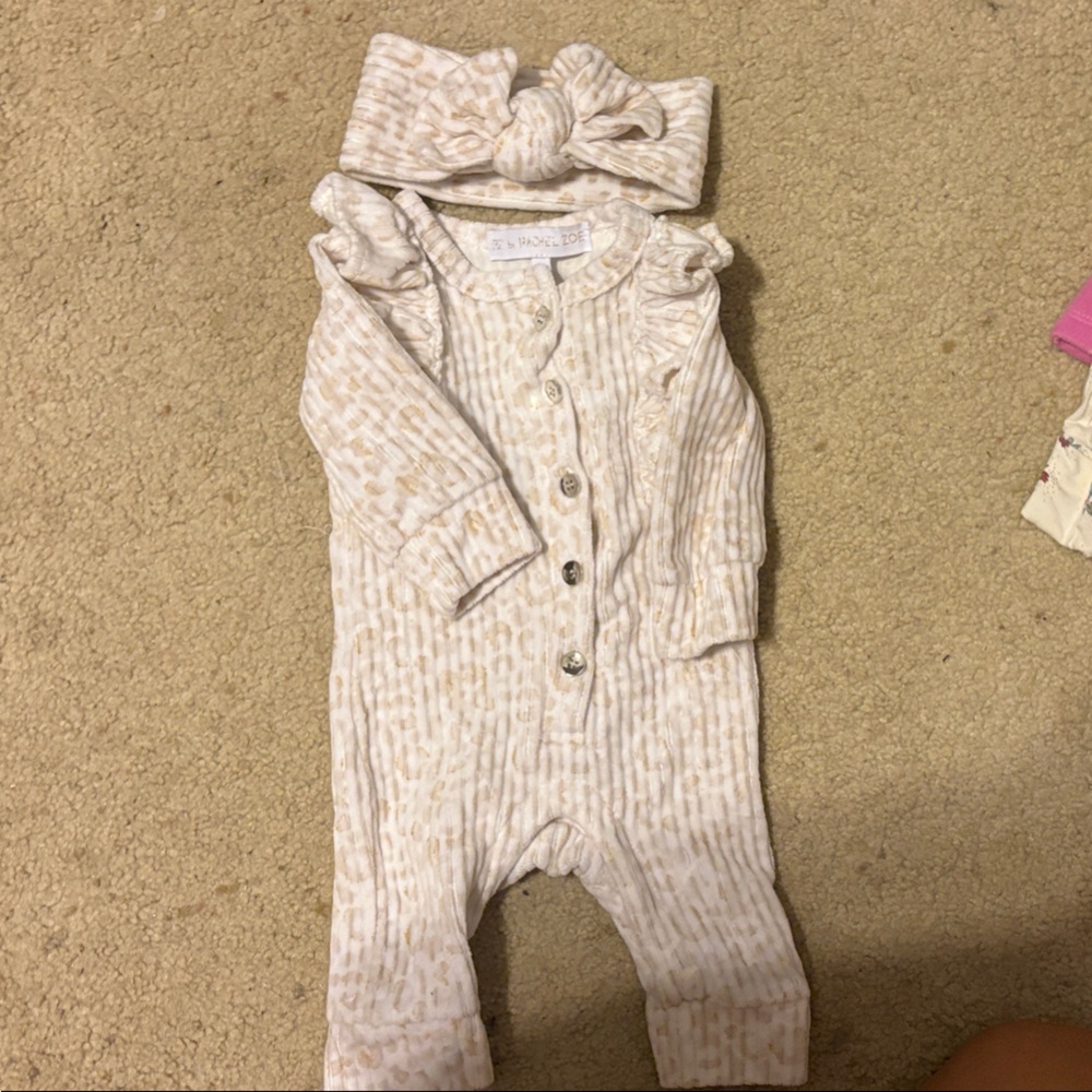 Rachel Zoe Cream and Tan Kids Bodysuit with Headband